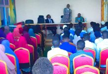 Qaar ka mid ah dhalinyarada baratay culuumta sharciga oo loo qabtey tababar muhiim oo ah ………..