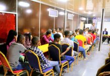 Gudoomiyaha Dhalinyarada Gobolka Benadir Mudane Cabdikafi Maxamuud Makaraan ayaa maanta Xarunta Dhalinyarada Gobolka Benadir ku soo xirey tababar ay ka ………