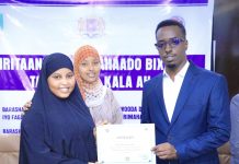 Gudoomiyaha Dhalinyarada Gobolka Benadir Mudane Cabdikafi Maxamuud Makaraan ayaa maanta usoo xiray dhamaan dhalinyarada ka faa’iideysatay